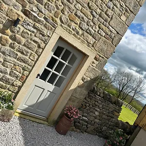  Holiday home Tosside Fold Farm